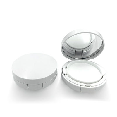 Elegante e elegante fondo cuscino bianco e vuoto, resistente alle perdite