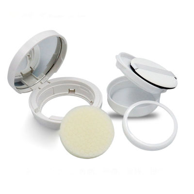 Elegante e elegante fondo cuscino bianco e vuoto, resistente alle perdite