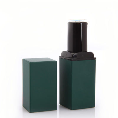 Contenitore di rossetto quadrato elegante con tubo di rossetto confezionato 22*74mm