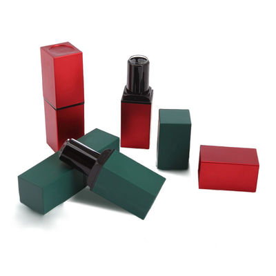 Contenitore di rossetto quadrato elegante con tubo di rossetto confezionato 22*74mm
