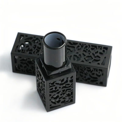 Contenitore di rossetto nero moderno e elegante Empio etichetta privata disponibile